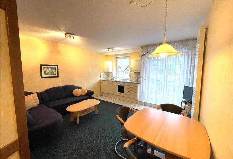 标准工作室带阳台, Zum Weingutsmuseum