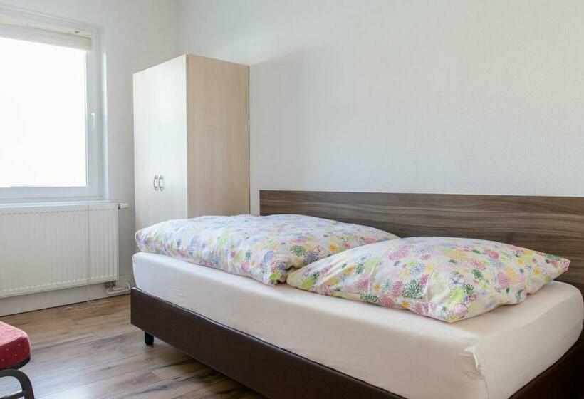 标准单人间共用浴室, Pension Klingenstr. 23