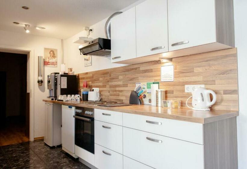 标准单人间共用浴室, Pension Klingenstr. 23