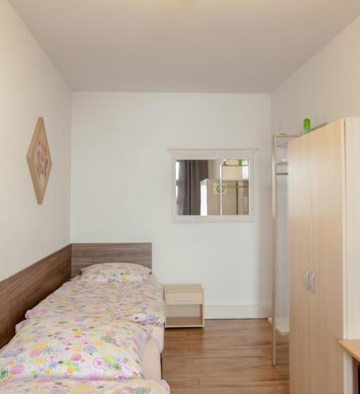 带共用浴室的标准房间, Pension Klingenstr. 23