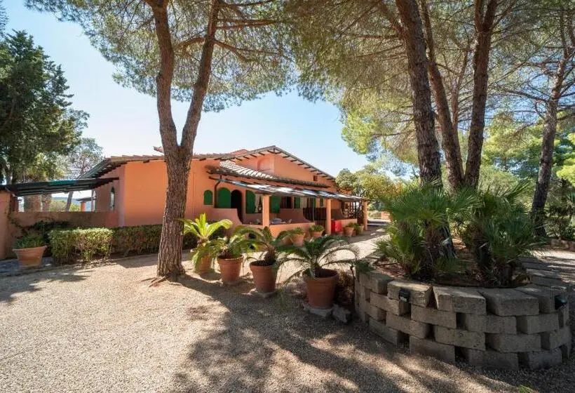 ファミリーステューディオ, Gavila's Residenza Turistico Alberghiera