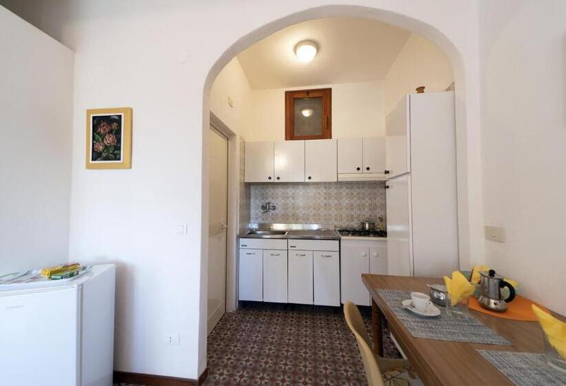 استودیو استاندارد با چشم‌انداز, Gavila's Residenza Turistico Alberghiera