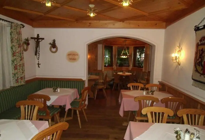 庭の見えるシングルルーム, Stegmühlhof
