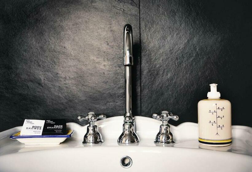 חדר סטנדרט, Castello Malaspina Di Fosdinovo