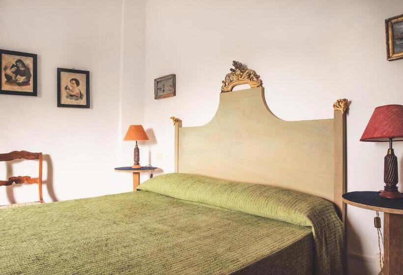 חדר סטנדרט, Castello Malaspina Di Fosdinovo