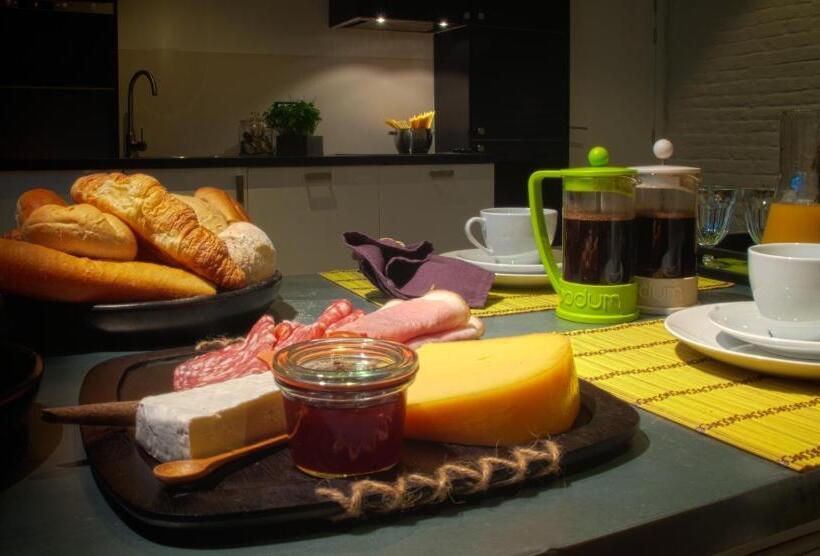 标准工作室, Gastenkamers Uitgaanslapen