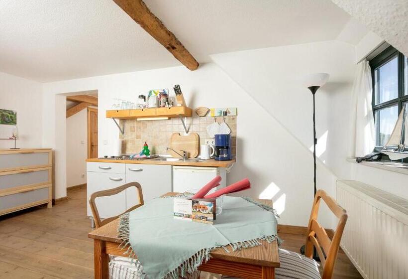 Номер Стандарт, Gutshaus Ketelshagen