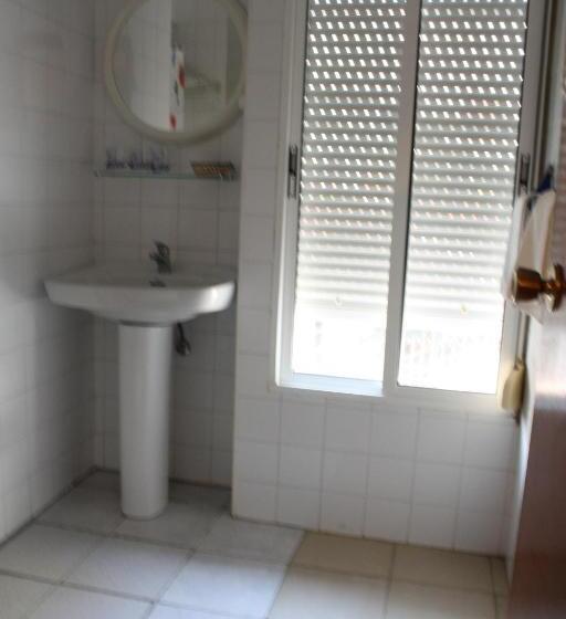 غرفة قياسية رباعية, Hostal Tamarindos