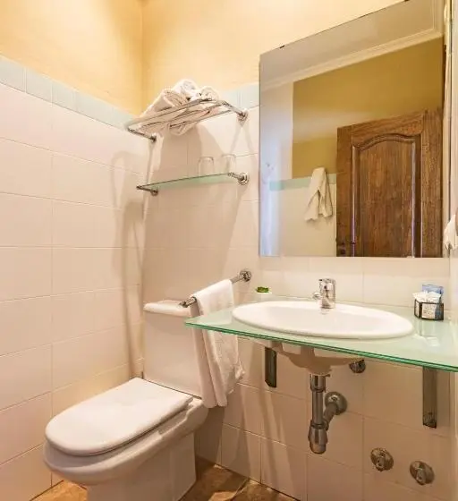 スタンダードルーム, Hostal Tres Molins