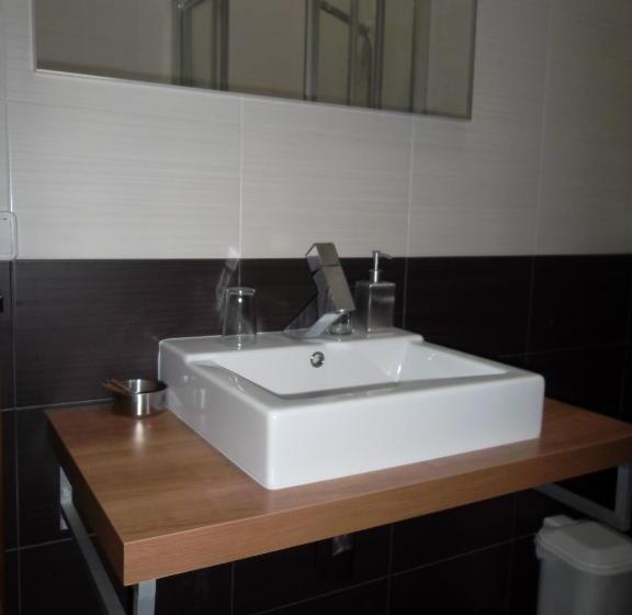 标准间, Molinos De Antero