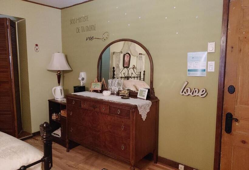スタンダードルーム, Refuge Du Poète