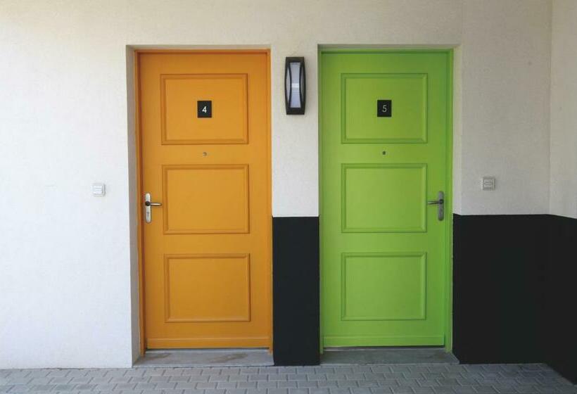 إستوديو قياسى, Résidence Les Portes D Espagne