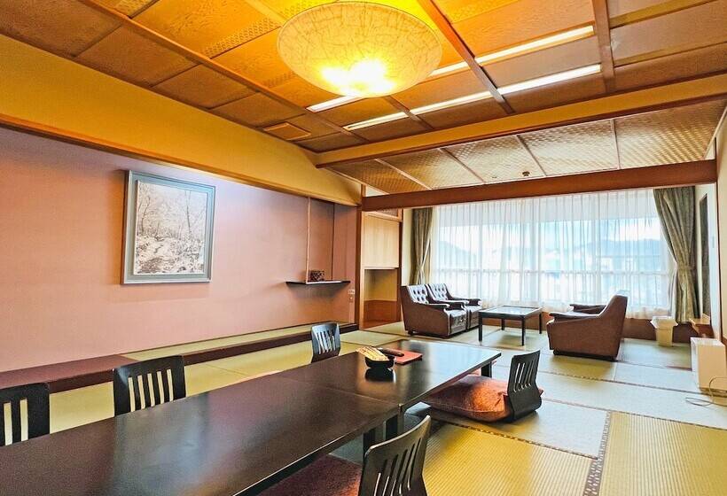 اتاق سوپریور, Houshoutei