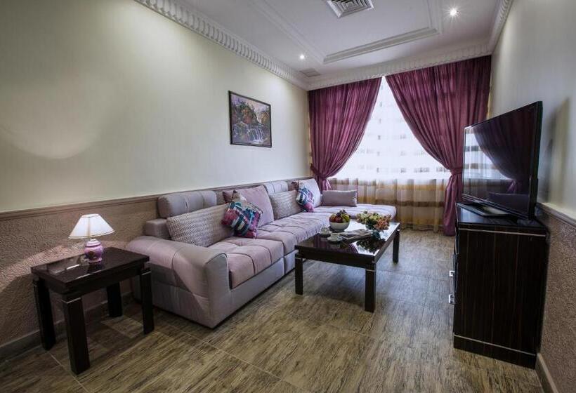 سوئیت رویال, Sara Plaza