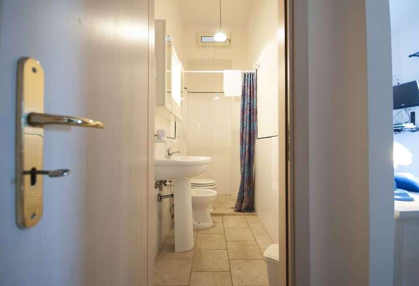 סטודיו סטנדרטי נוף לים, Villa Flora Studios & Apartments