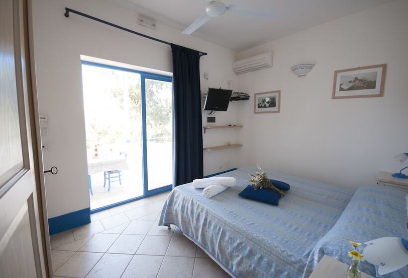 סטודיו סטנדרטי נוף לים, Villa Flora Studios & Apartments