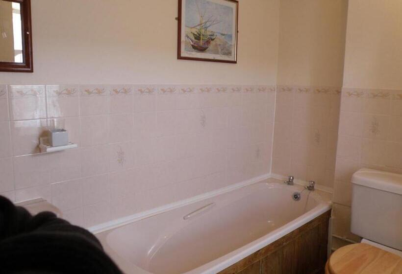 标准间, Hartland Quay