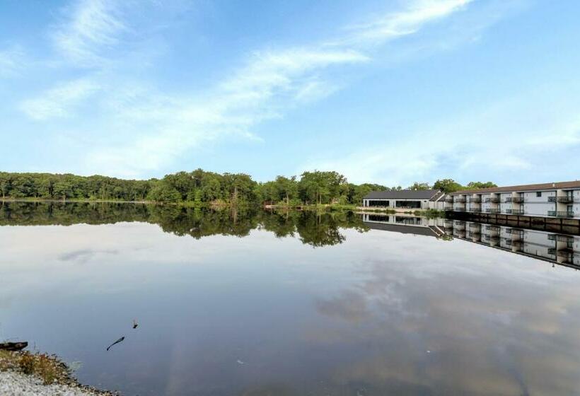 غرفه قياسيه سريرين مزدوجين, Waterbird Lakeside Inn