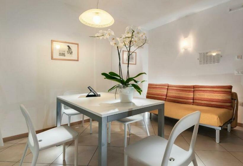 Апартаменты 2 Спальни, Appartamenti Aurora