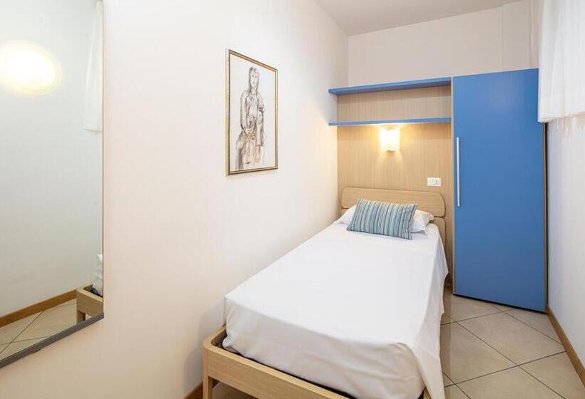 Апартаменты 3 Спальни, Appartamenti Aurora