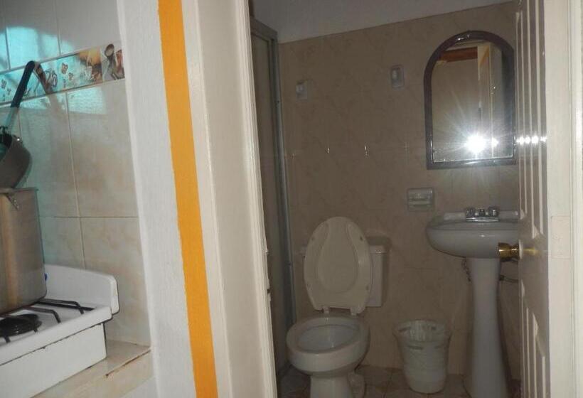 بنجلو عائلى, Lizmar