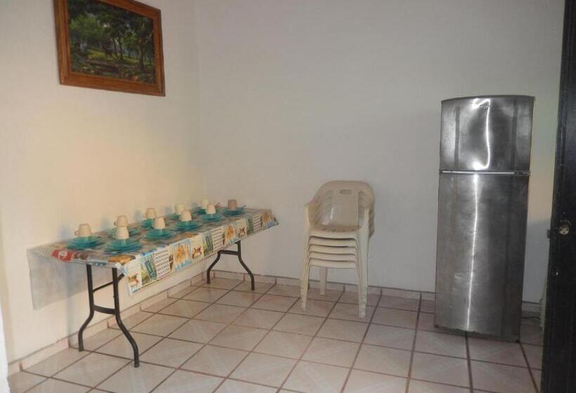 Perhebungalow, Lizmar