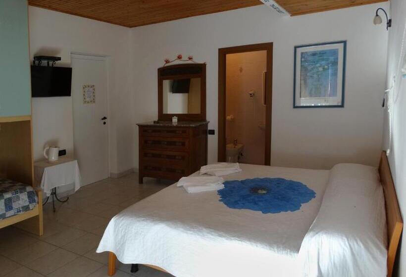 اتاق استاندارد با چشم‌انداز باغ, Affittacamere Graziella