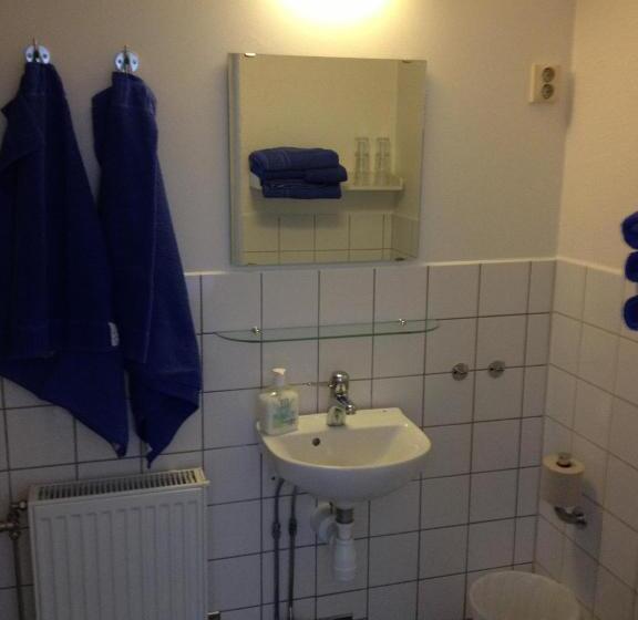 חדר משפחתי, Blåsingsborgs Gårdshotell