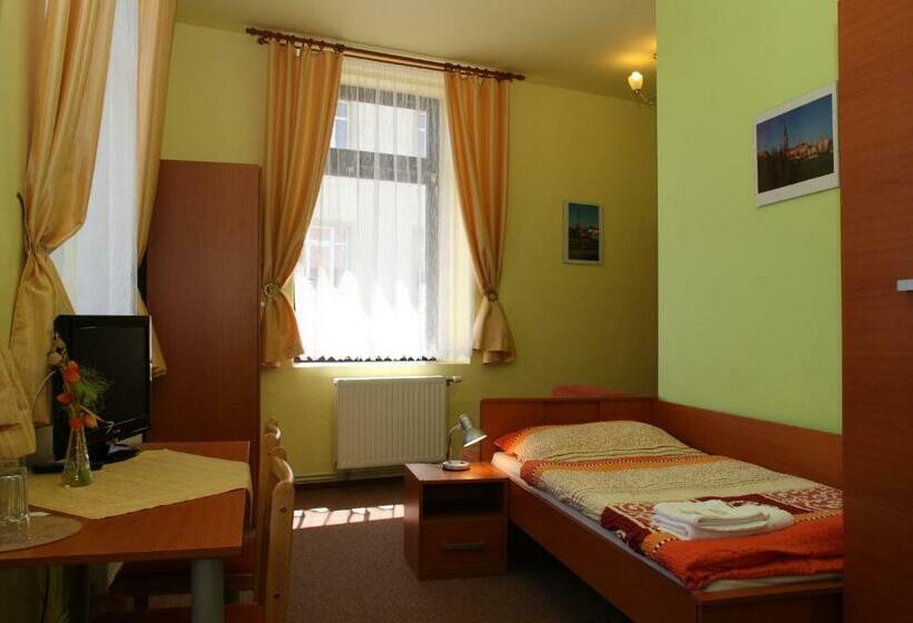 חדר סטנדרט לשלושה, Penzion česká Koruna