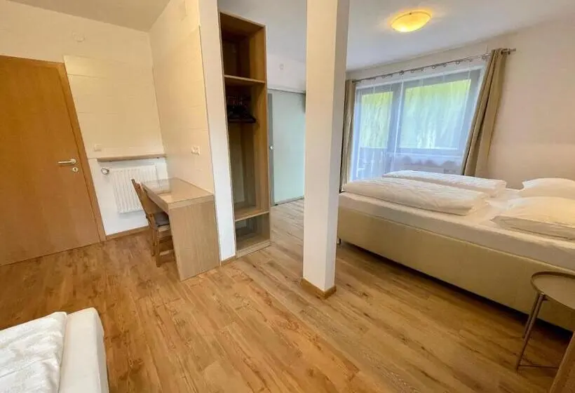 Superior Kolmen Hengen Huone, Transit Rooms Your Stopover