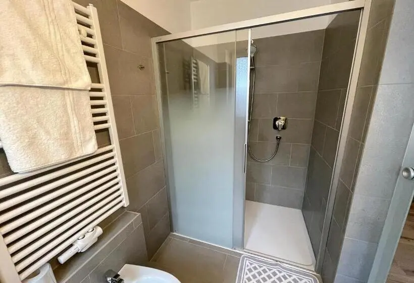 Classic Kolmen Hengen Huone, Transit Rooms Your Stopover