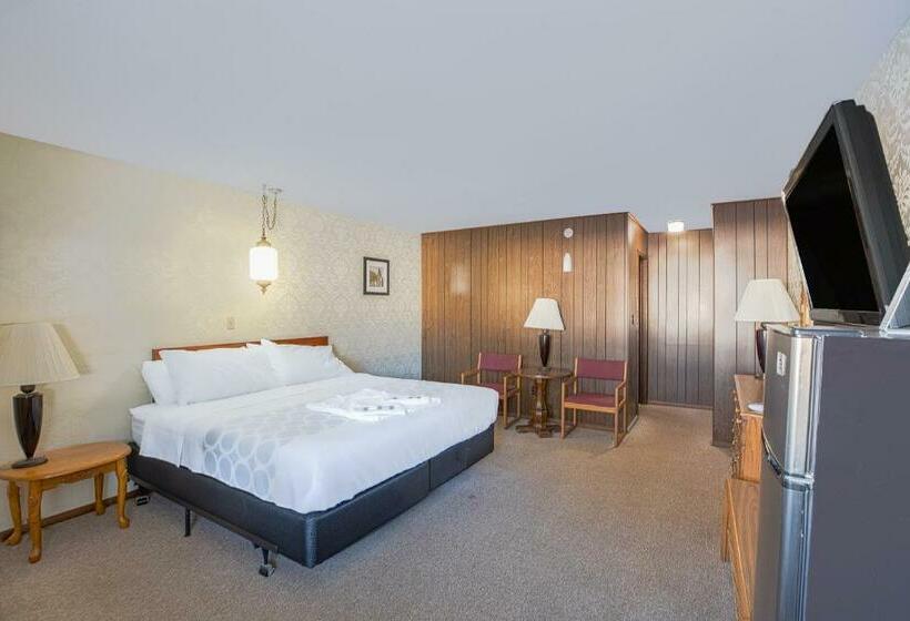 キングサイズベッドのスタンダードルーム, Love Hotels Tomahawk At Lake Mohawksin Wi