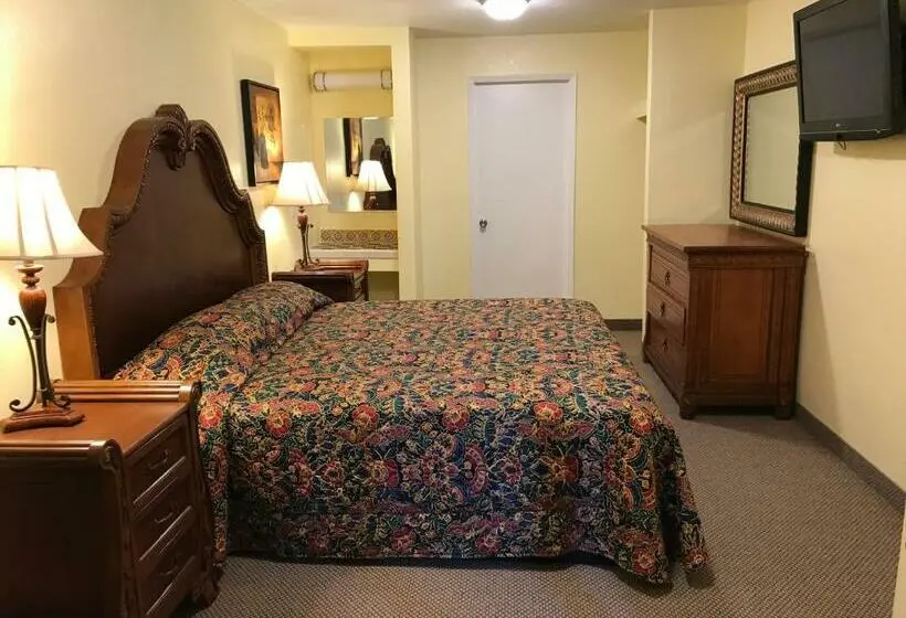 キングサイズベッドのデラックスルーム, Hacienda Motel