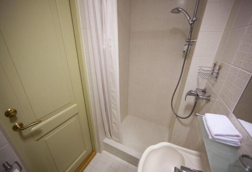 اتاق استاندارد, Aasa Külalistemaja