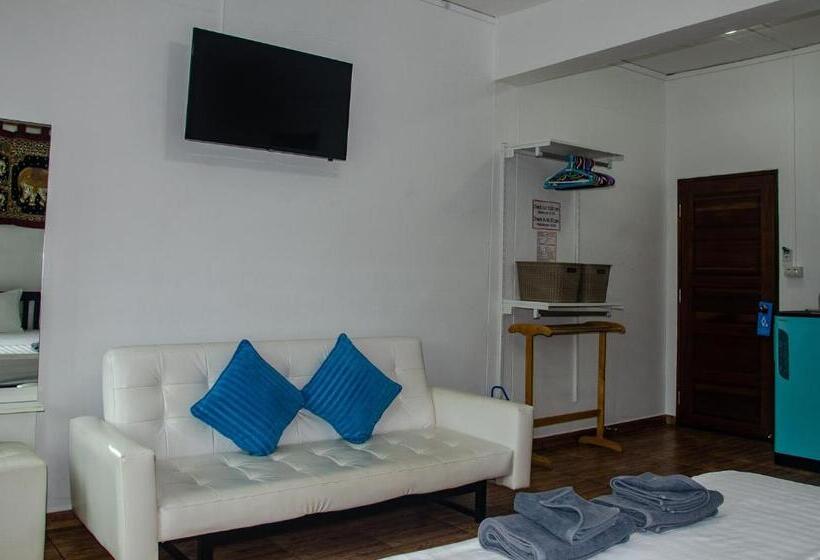 غرفة ديلوكس مزودة بشرفة, Allstar Guesthouse