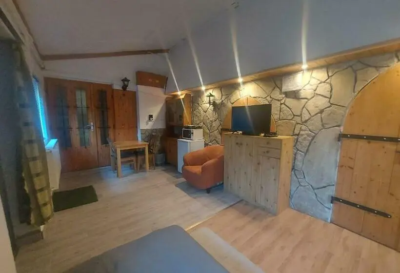 １階の１ベッドルームアパートメント, Attila S Guest House
