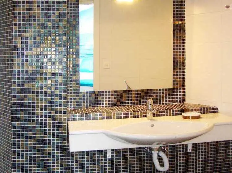 Standard Room, Bekale