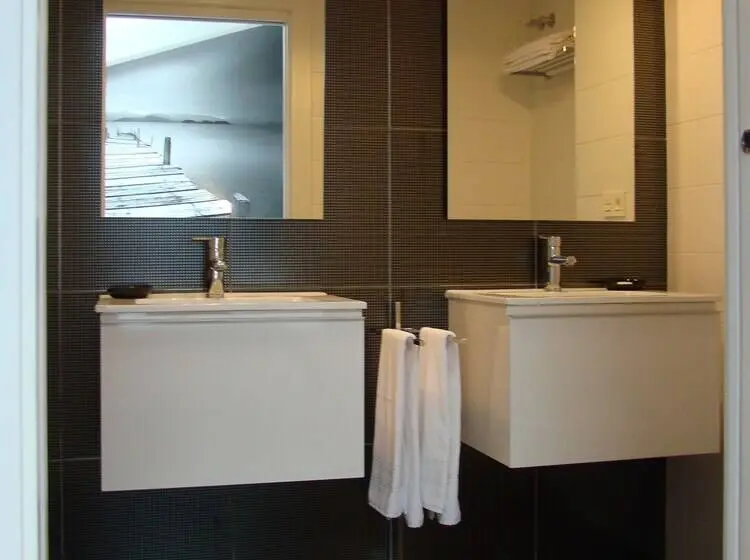 Standard Room, Bekale