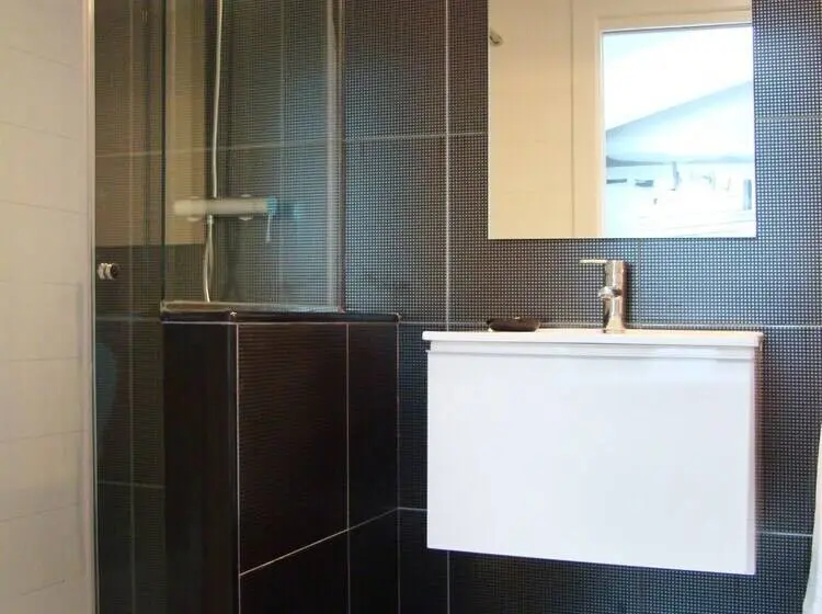 Standard Room, Bekale