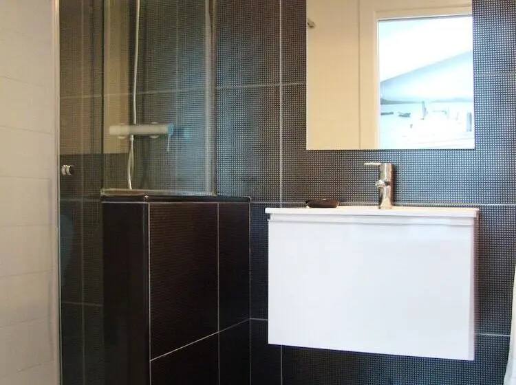 Standard Room with Balcony, Bekale