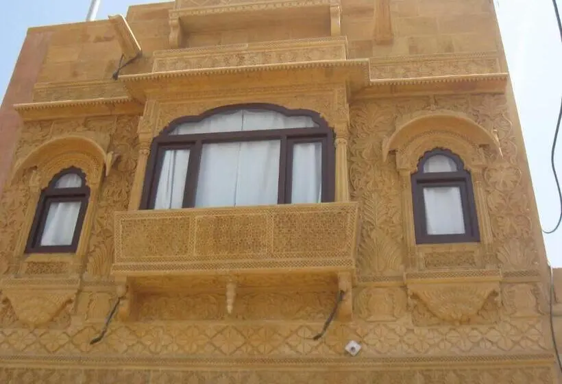スタンダードルーム, Gajanand Guest House
