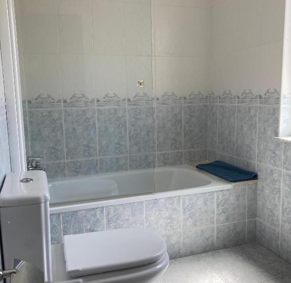 Семейный Номер, Hostal La Concha