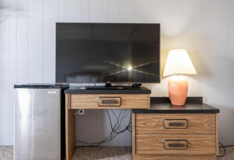 غرفة قياسية سرير كينج, The Janmere Motel