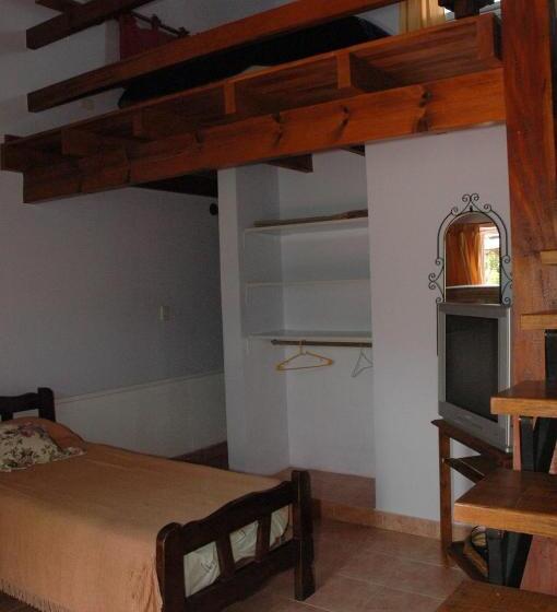 اتاق استاندارد چهار تخته, Hosteria Amaneseres