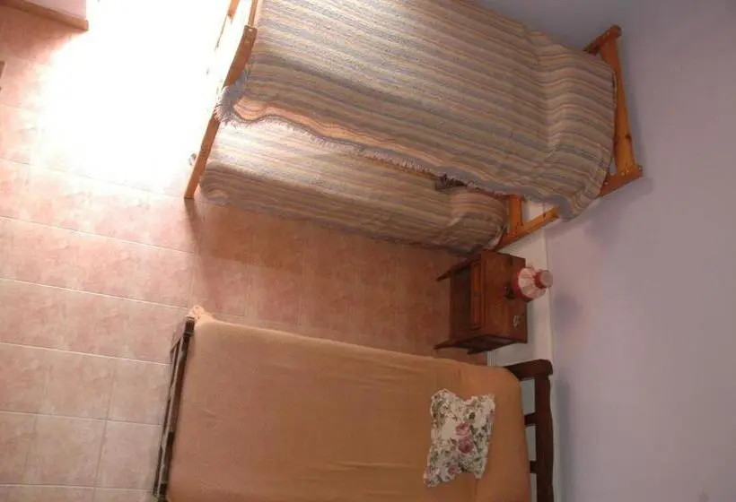 スタンダード5人部屋, Hosteria Amaneseres