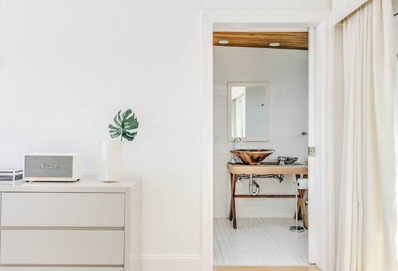 غرفة قياسية سرير مزدوج, The Surf Lodge