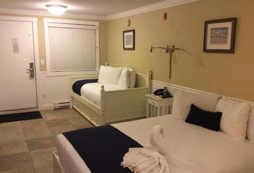 带海景标准四人间, The Beachwood