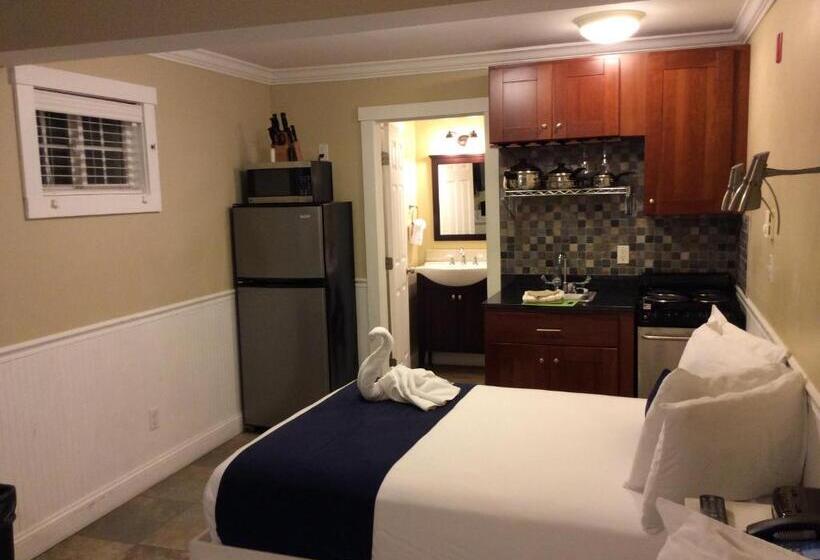 标准间内部标间, The Beachwood