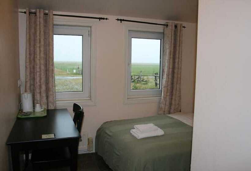 اتاق استاندارد یک تخته با سرویس بهداشتی مشترک, Guesthouse Vellir