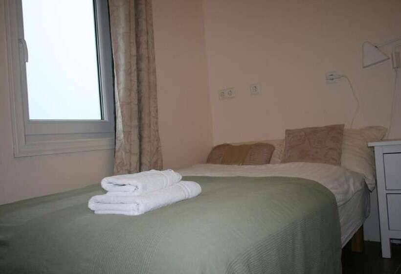 اتاق استاندارد یک تخته با سرویس بهداشتی مشترک, Guesthouse Vellir